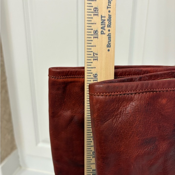 Frye Elegant Red Leather Heeled Boots - Picture 4 of 6